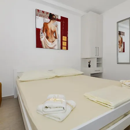 بيت ضيافة And By The Sea - 22419 ماكارسكا