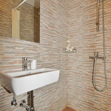 And By The Sea - 22419 بيت ضيافة