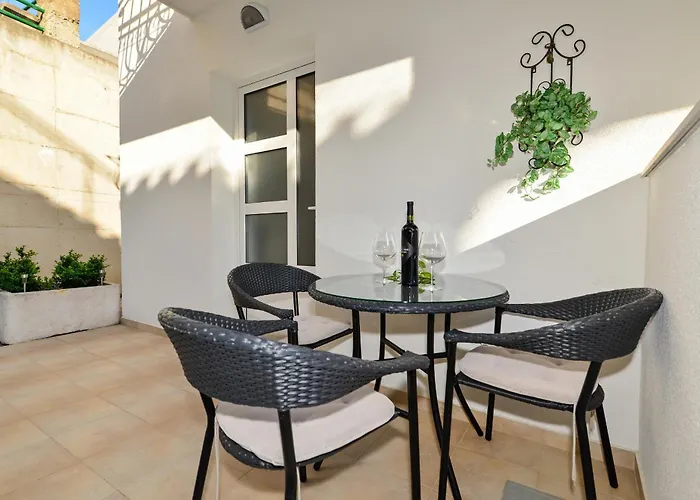 Pensión And By The Sea - 22419 Makarska